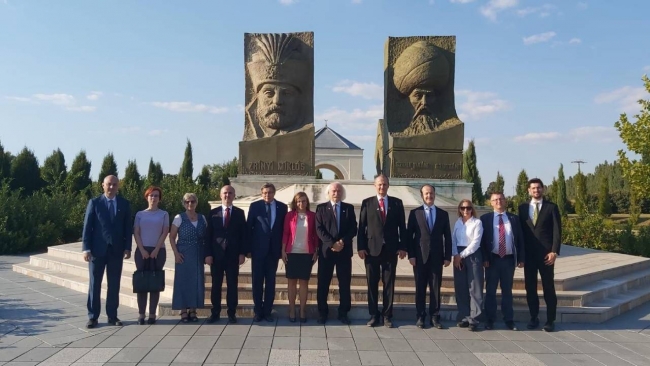 Yunus Emre'nin ismi Macaristan'da bir meydana verildi